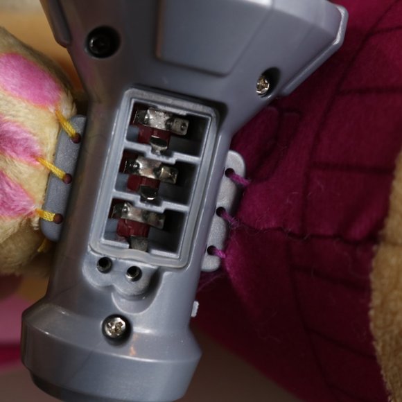 Paw Patrol Snuggle Up Pup Skye Bedtime Pal Flashlight Talking Puppy Plush - Picture 13 of 15